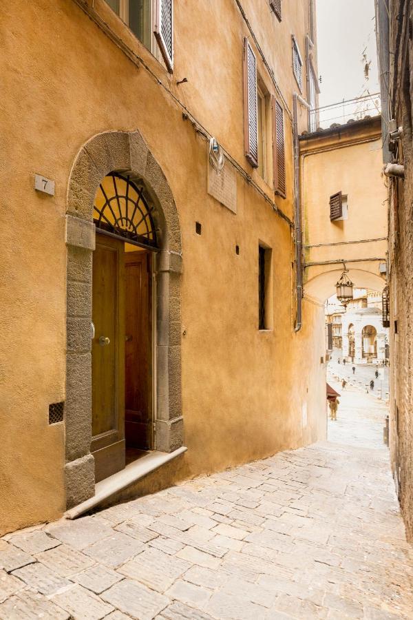 The Balcony Suite - Affaccio Su Piazza Del Campo Siena Exterior foto