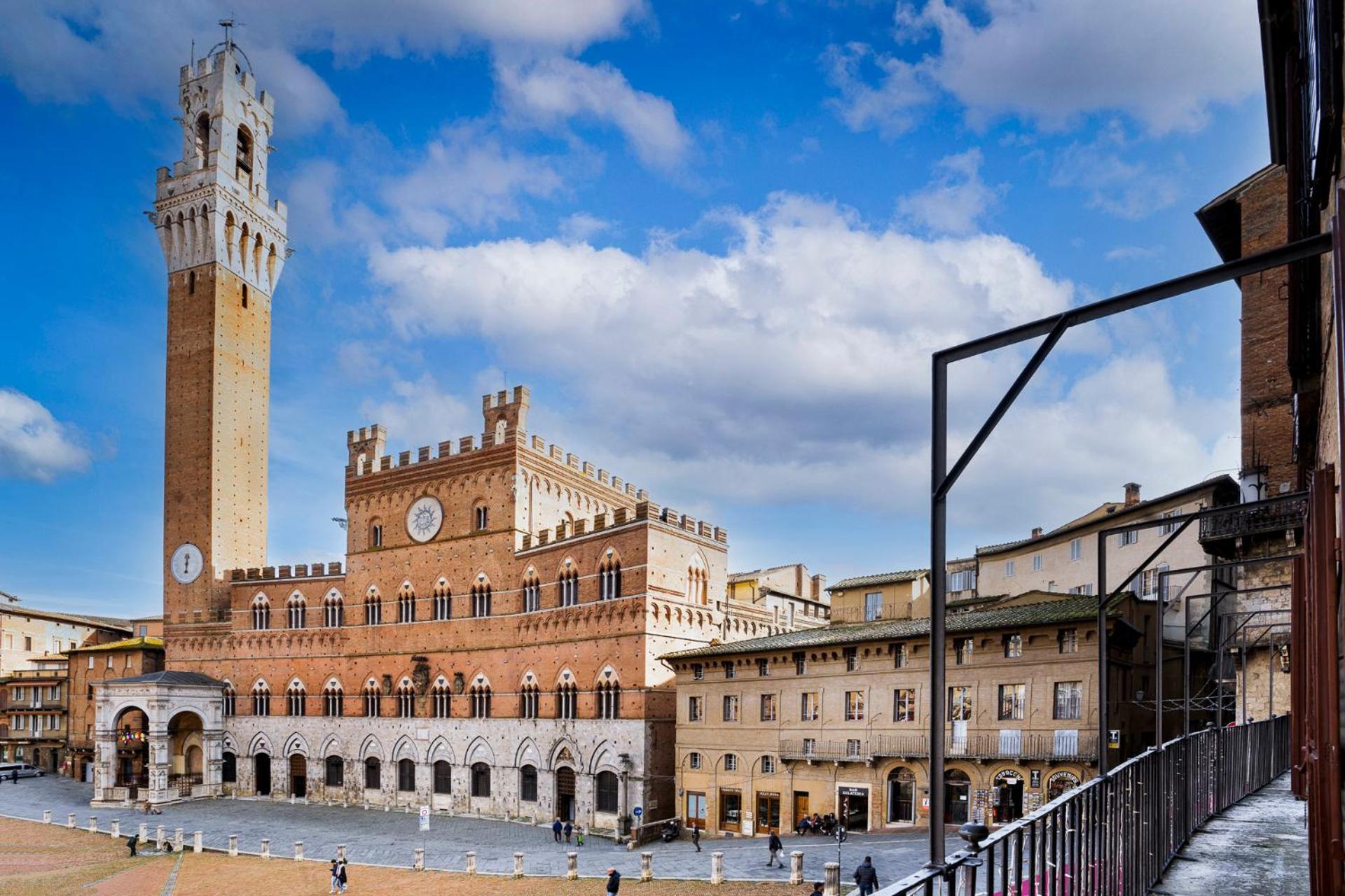 The Balcony Suite - Affaccio Su Piazza Del Campo Siena Exterior foto